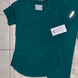 Brand new Scrubs Top by sketchers